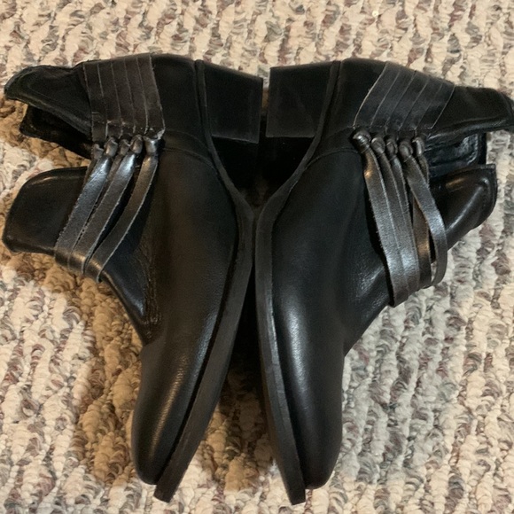 Diba Skyler Black Leather Women's Booties size 8.5 MSRP $149.00 - Picture 6 of 9